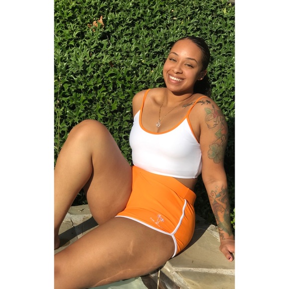 Two piece orange swimsuit set - Picture 3 of 3